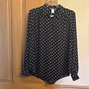 H&M Black and White Polka Dot Button Down Shirt
